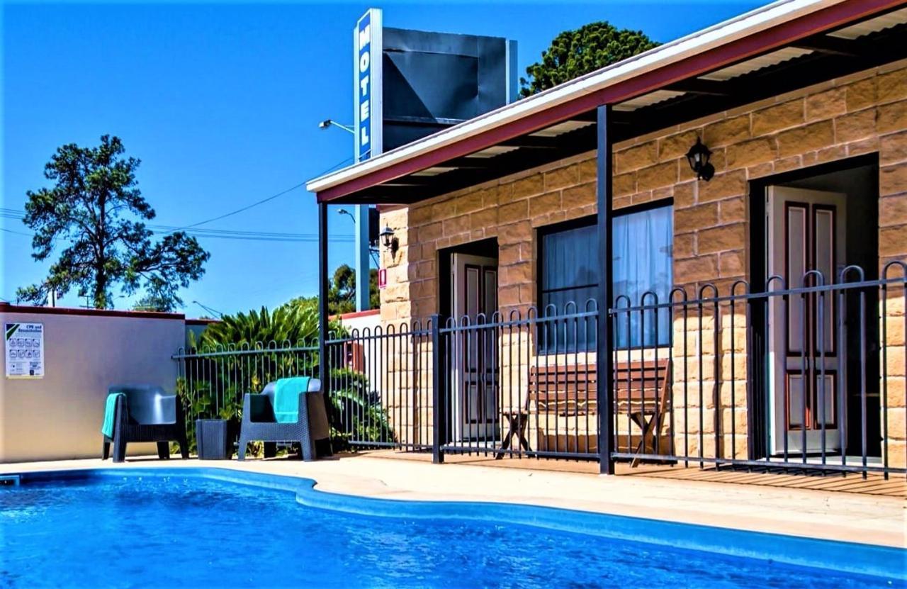 Ascot Lodge Motor Inn Kingaroy Dış mekan fotoğraf