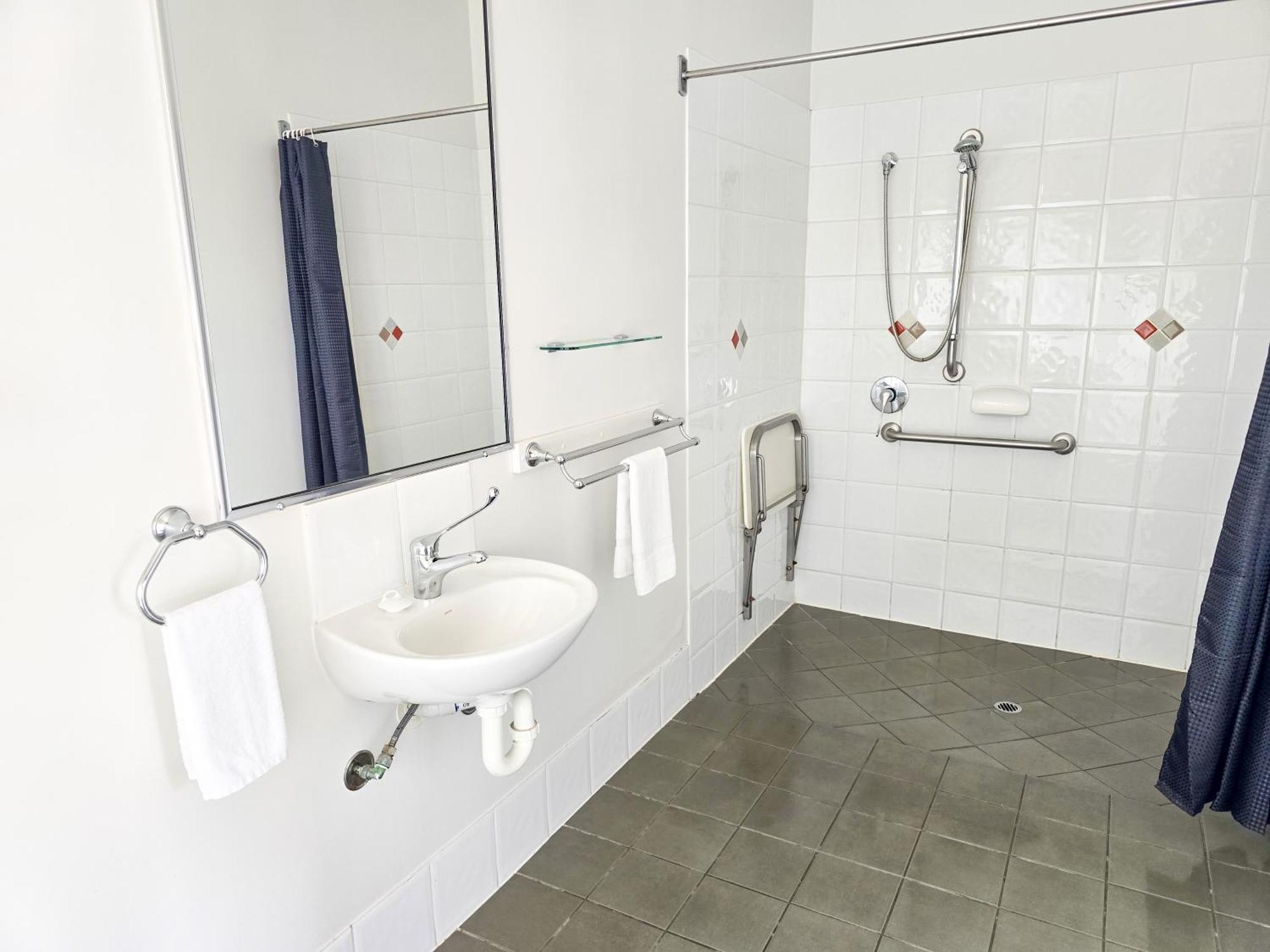 Ascot Lodge Motor Inn Kingaroy Dış mekan fotoğraf