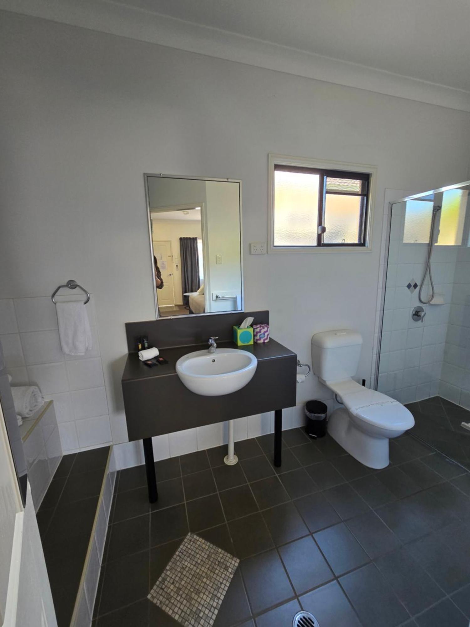 Ascot Lodge Motor Inn Kingaroy Dış mekan fotoğraf
